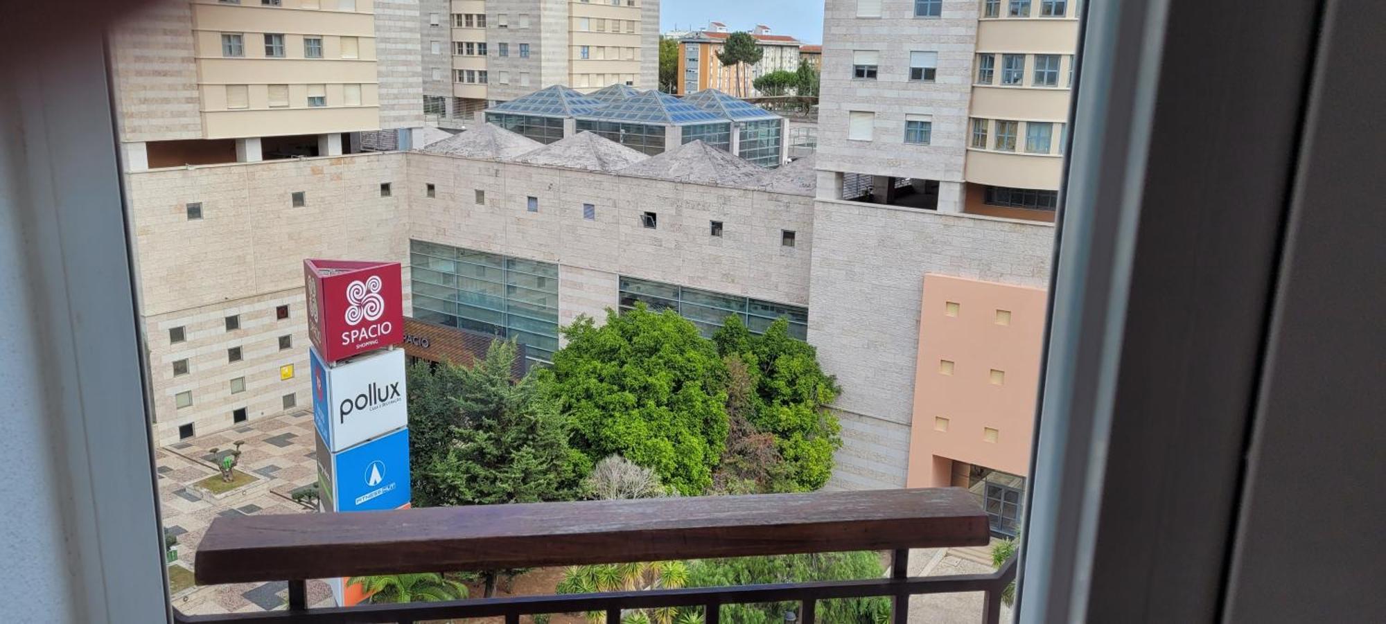 Comfy Room Near Metro Lisbon Luaran gambar